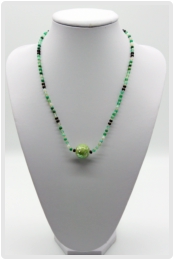 Halskette mit grünen Achaten